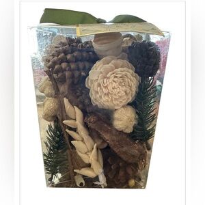 Naturally Potpourri Noel